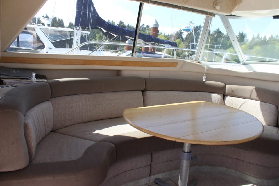 1995 Sea Ray 370 Sport Sedan