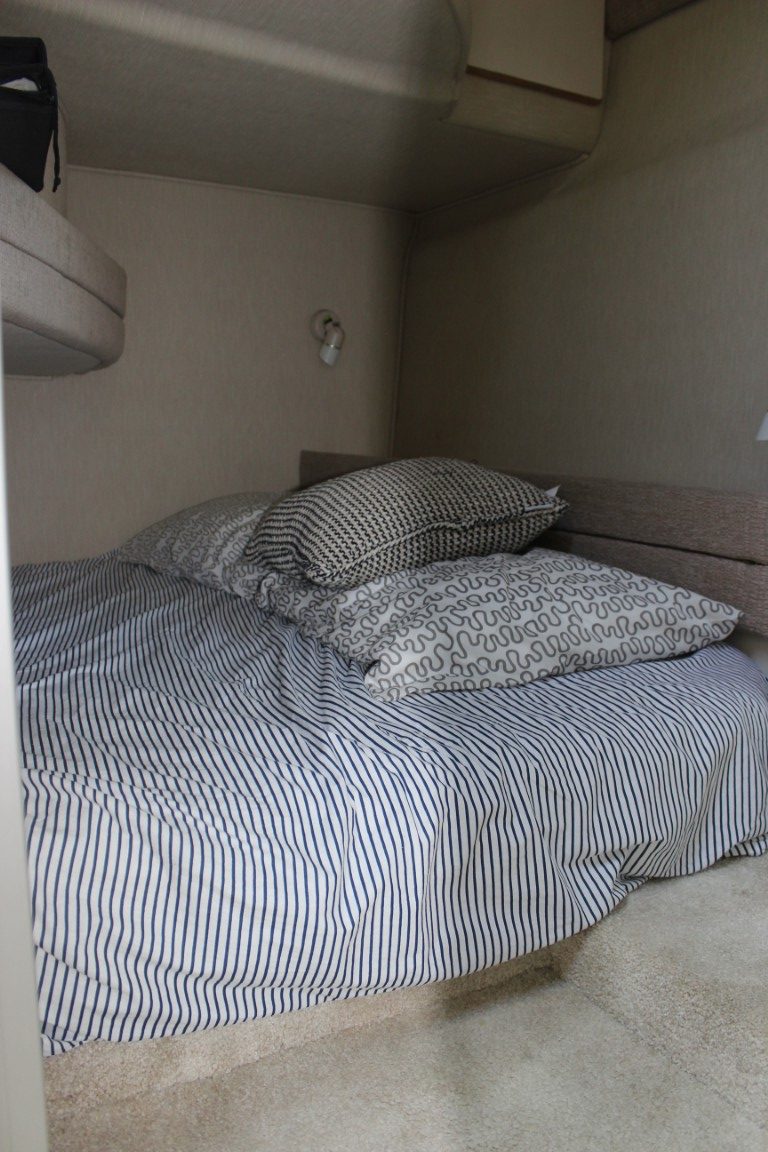 1995 Sea Ray 370 Sport Sedan