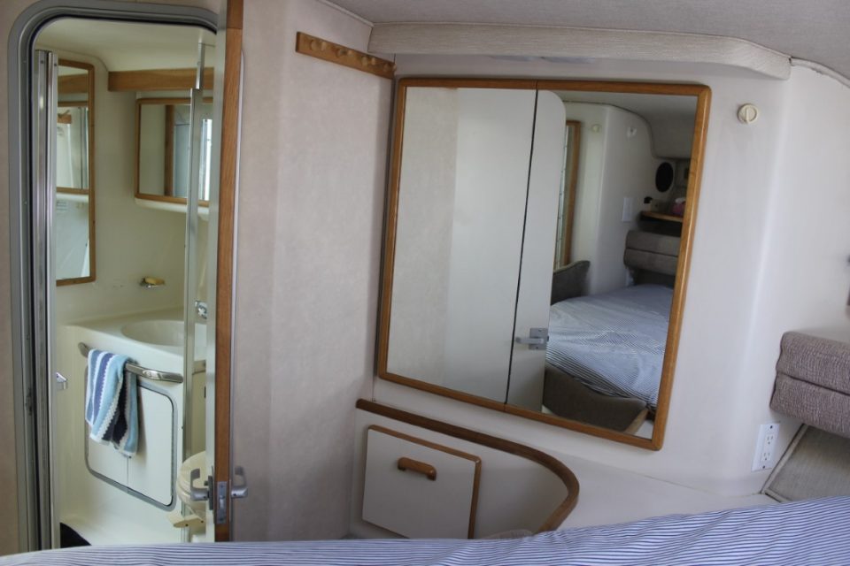 1995 Sea Ray 370 Sport Sedan