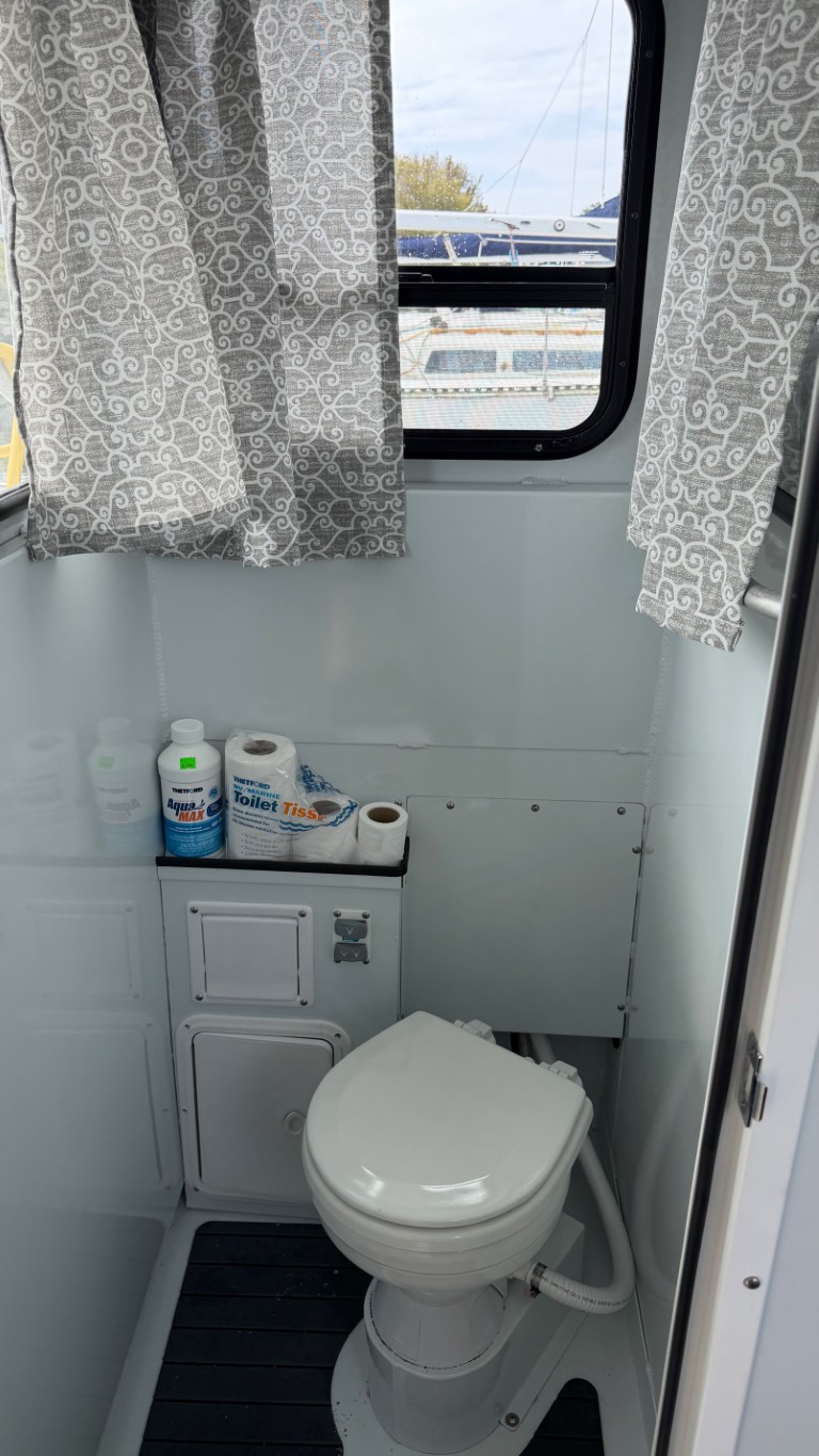 2023 Hewescraft 270 Pacific Explorer ET Hardtop