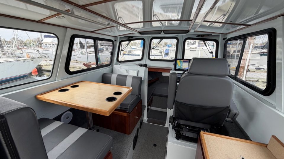 2023 Hewescraft 270 Pacific Explorer ET Hardtop