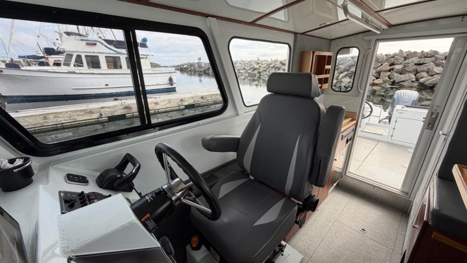 2023 Hewescraft 270 Pacific Explorer ET Hardtop