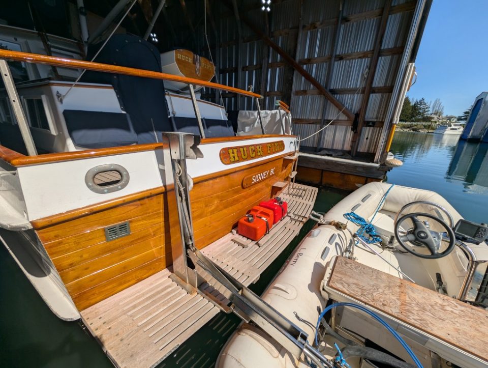 1969 Grand Banks Classic 42