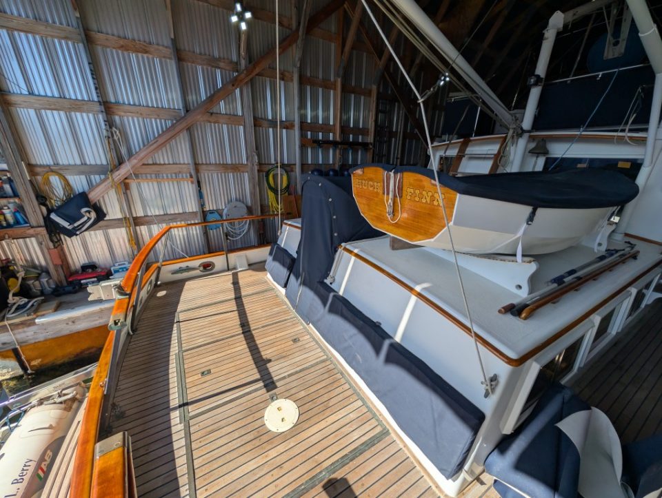 1969 Grand Banks Classic 42