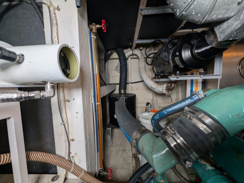 1969 Grand Banks Classic 42