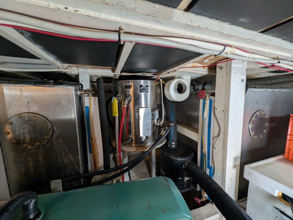 1969 Grand Banks Classic 42