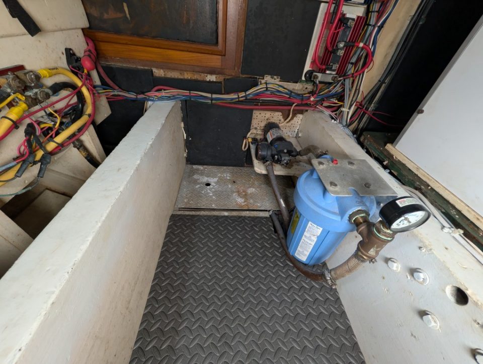 1969 Grand Banks Classic 42