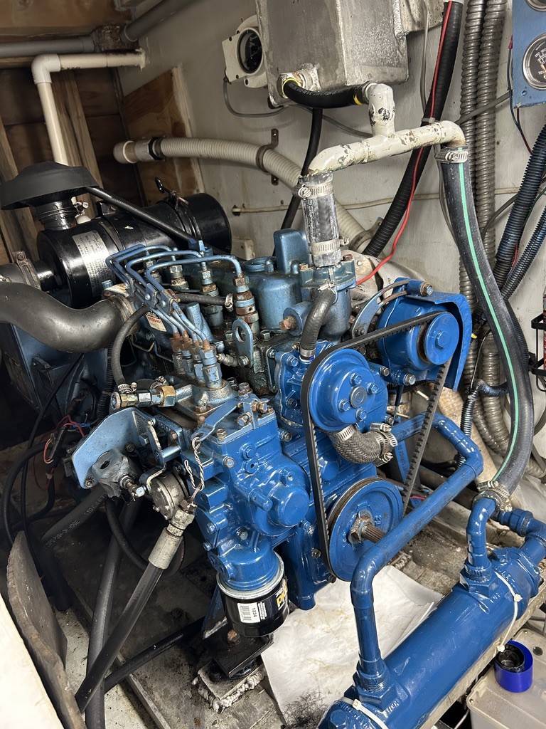 1984 Whal 55′ Tricabin