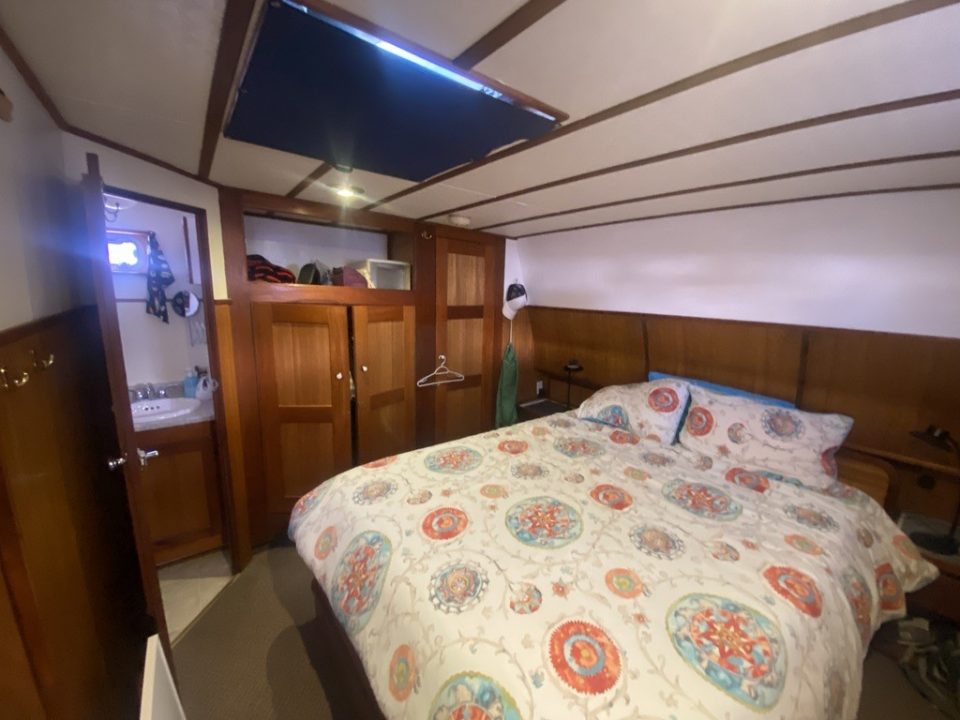 1984 Whal 55′ Tricabin