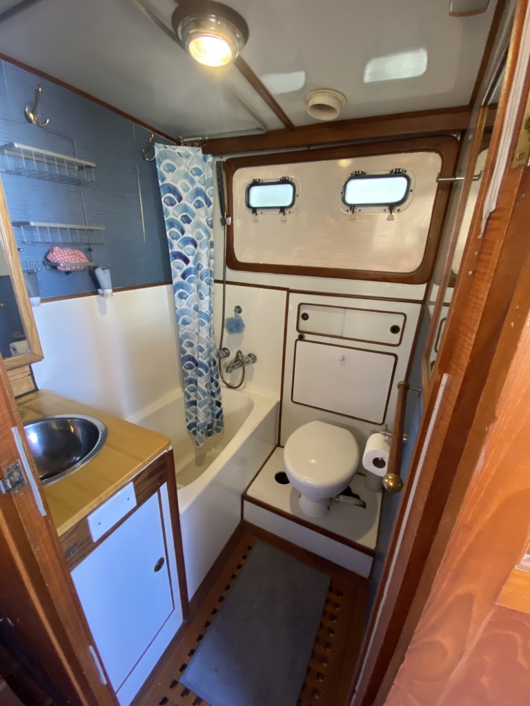 1979 Albin 43 Trawler