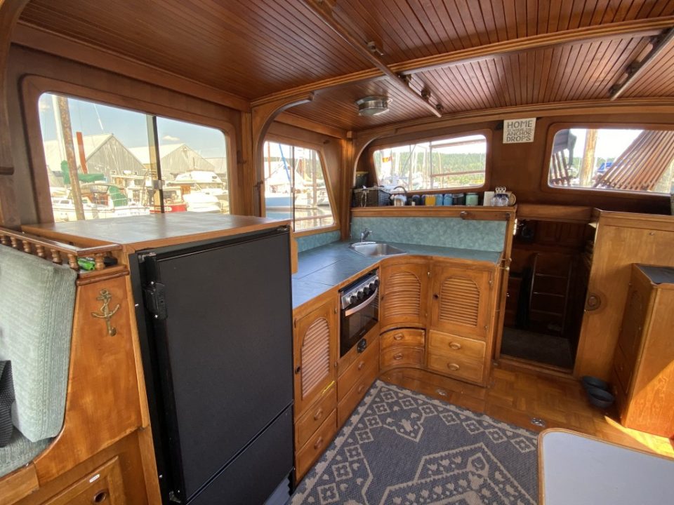 1979 Albin 43 Trawler