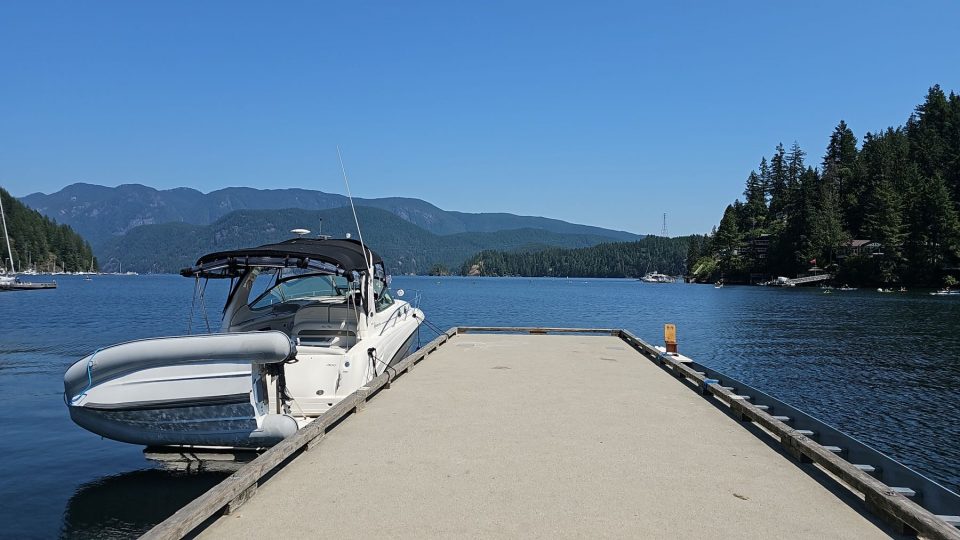 2006 Sea Ray 300 Sundancer