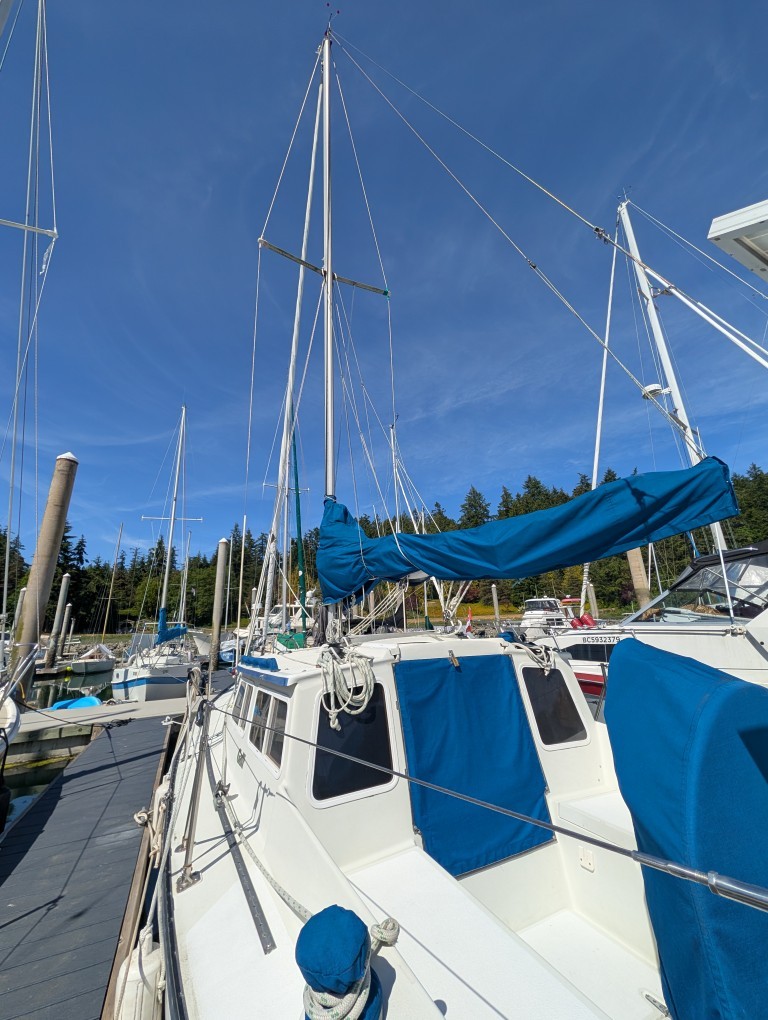 1986 Gulf 29 Pilothouse