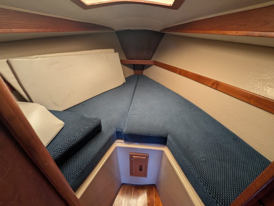 1986 Gulf 29 Pilothouse