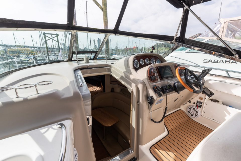 2006 Sea Ray 300 Sundancer