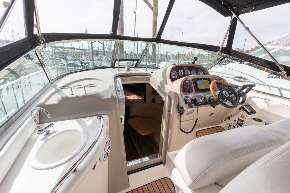 2006 Sea Ray 300 Sundancer