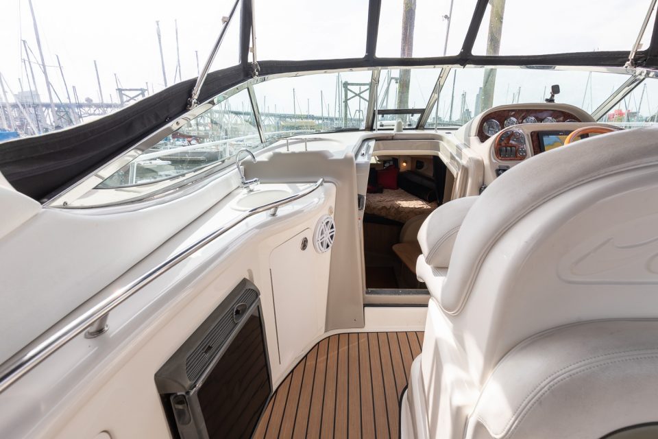 2006 Sea Ray 300 Sundancer