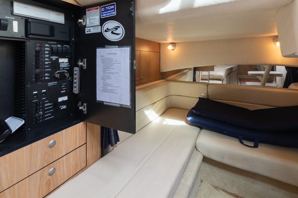 2006 Sea Ray 300 Sundancer
