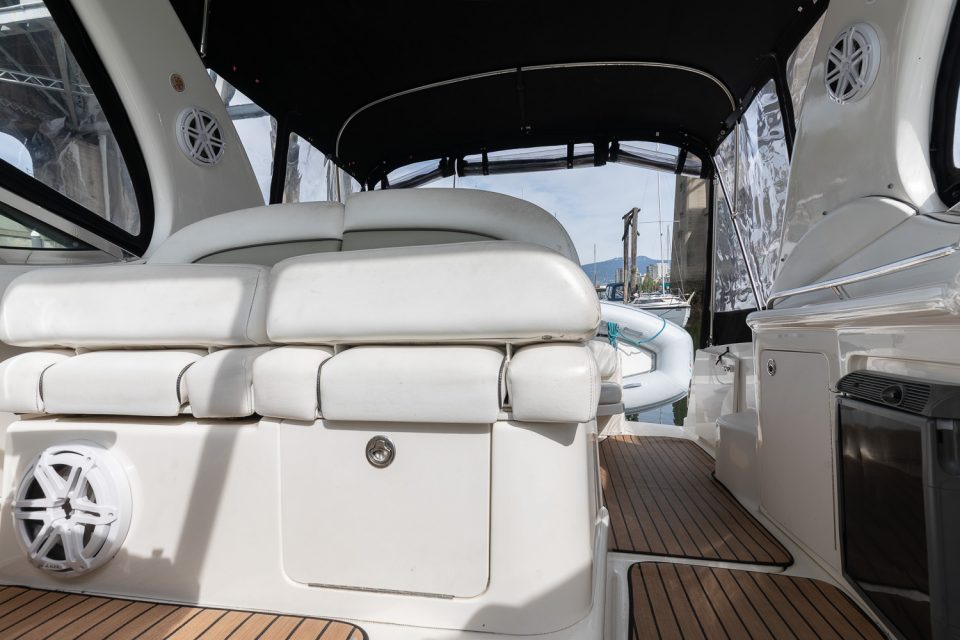 2006 Sea Ray 300 Sundancer