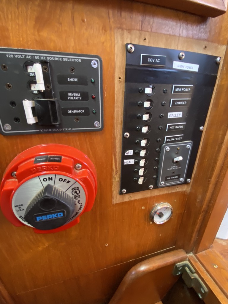 1979 Albin 43 Trawler