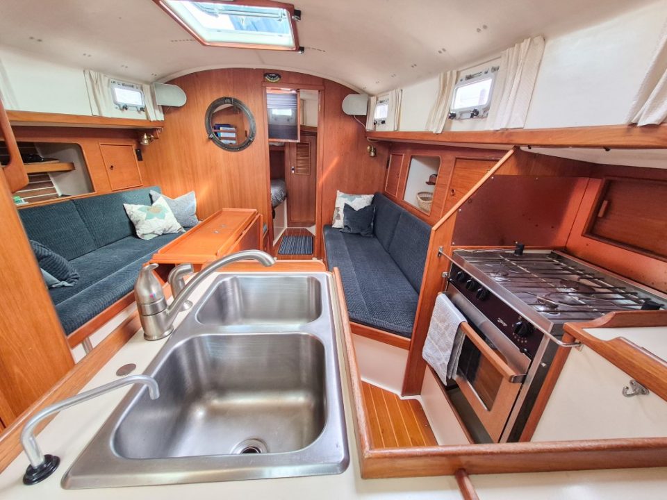 1984 Nonsuch 36