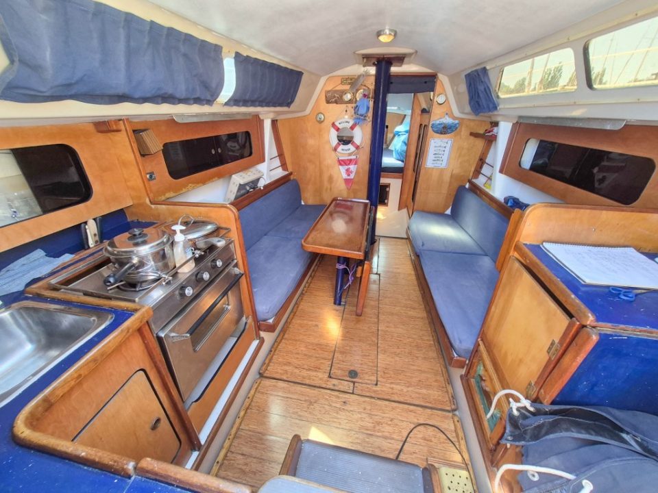 1981 Martin 32