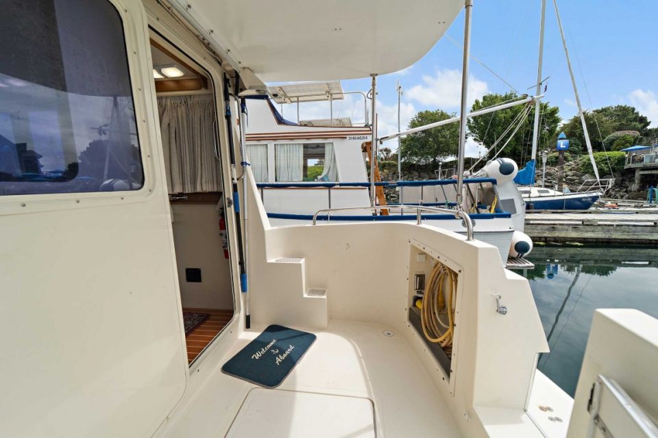 1998 Camano 31 Troll