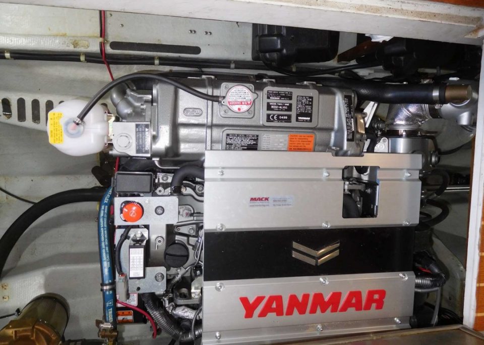 1998 Camano 31 Troll