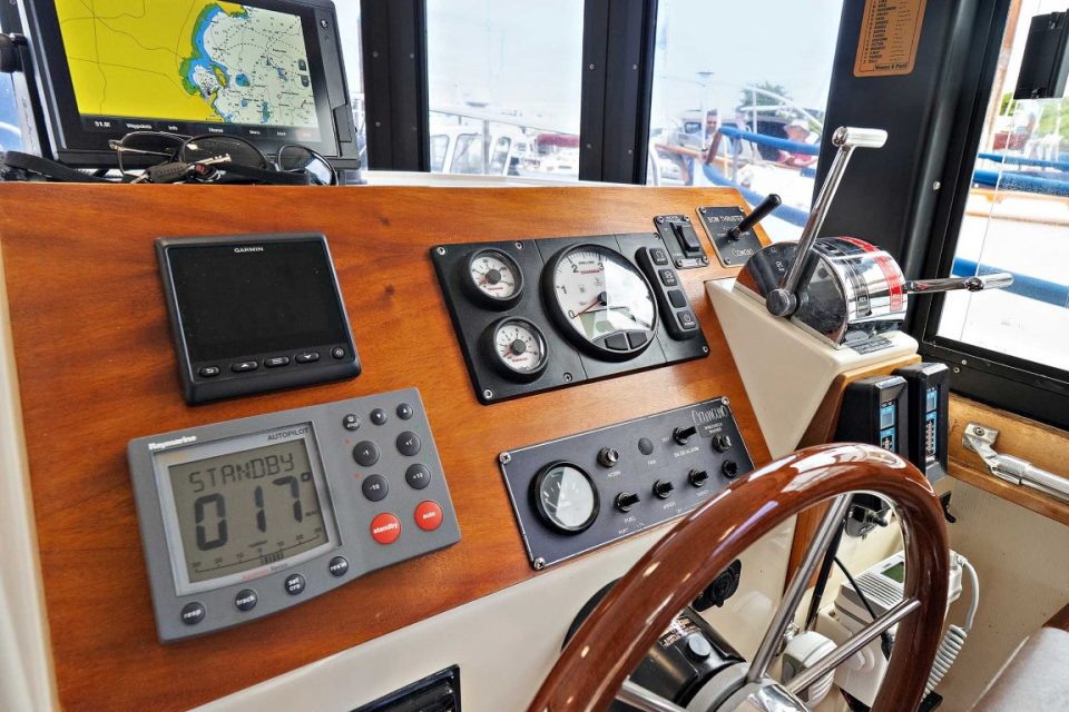 1998 Camano 31 Troll