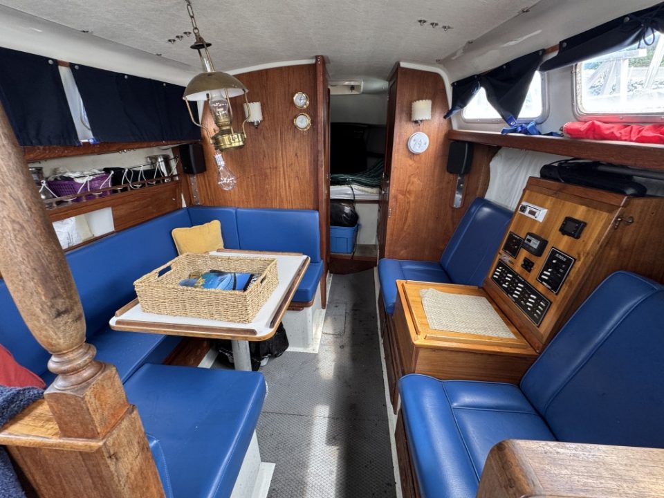 1972 Ranger 33