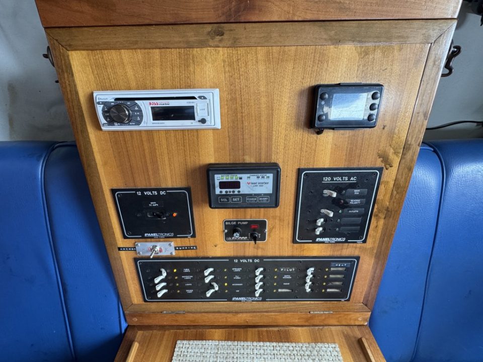 1972 Ranger 33