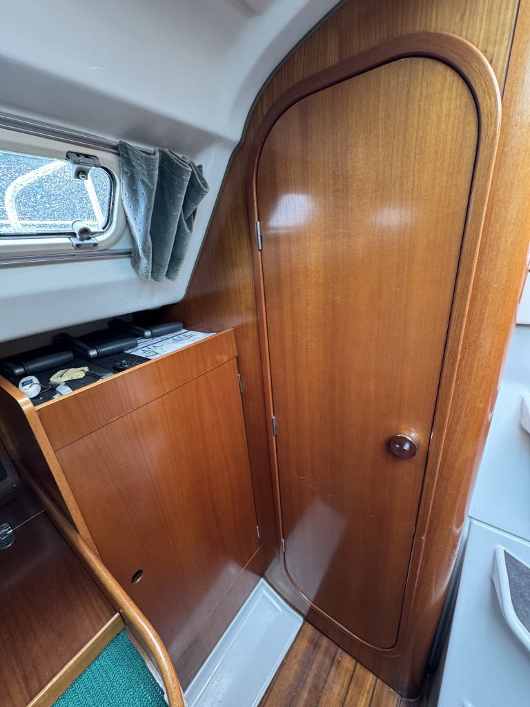 1994 Beneteau Oceanis 300
