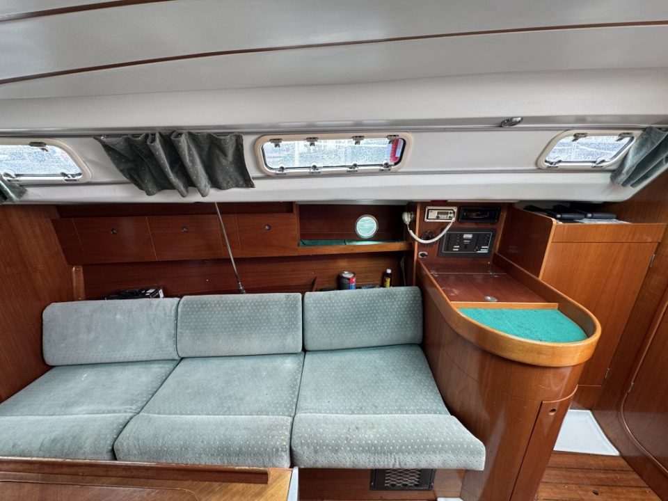 1994 Beneteau Oceanis 300