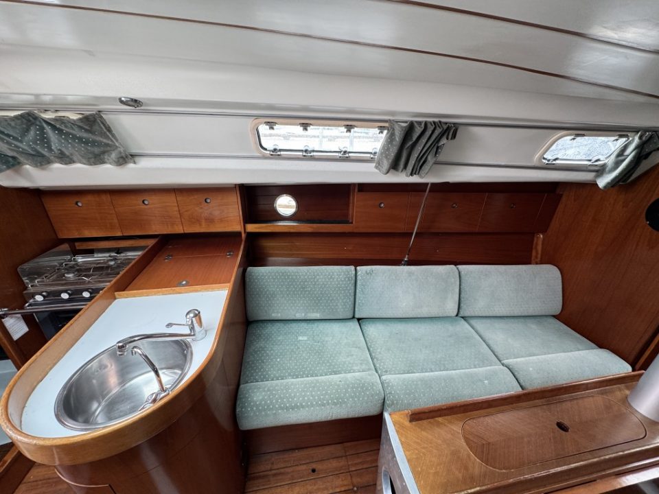 1994 Beneteau Oceanis 300