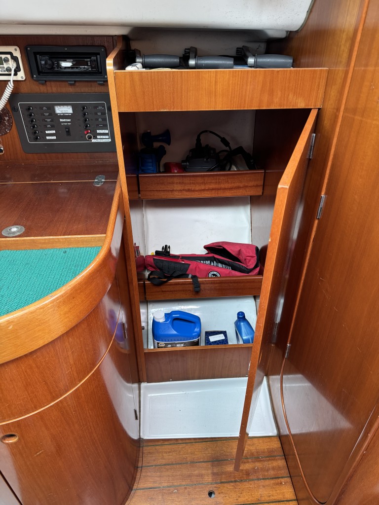 1994 Beneteau Oceanis 300