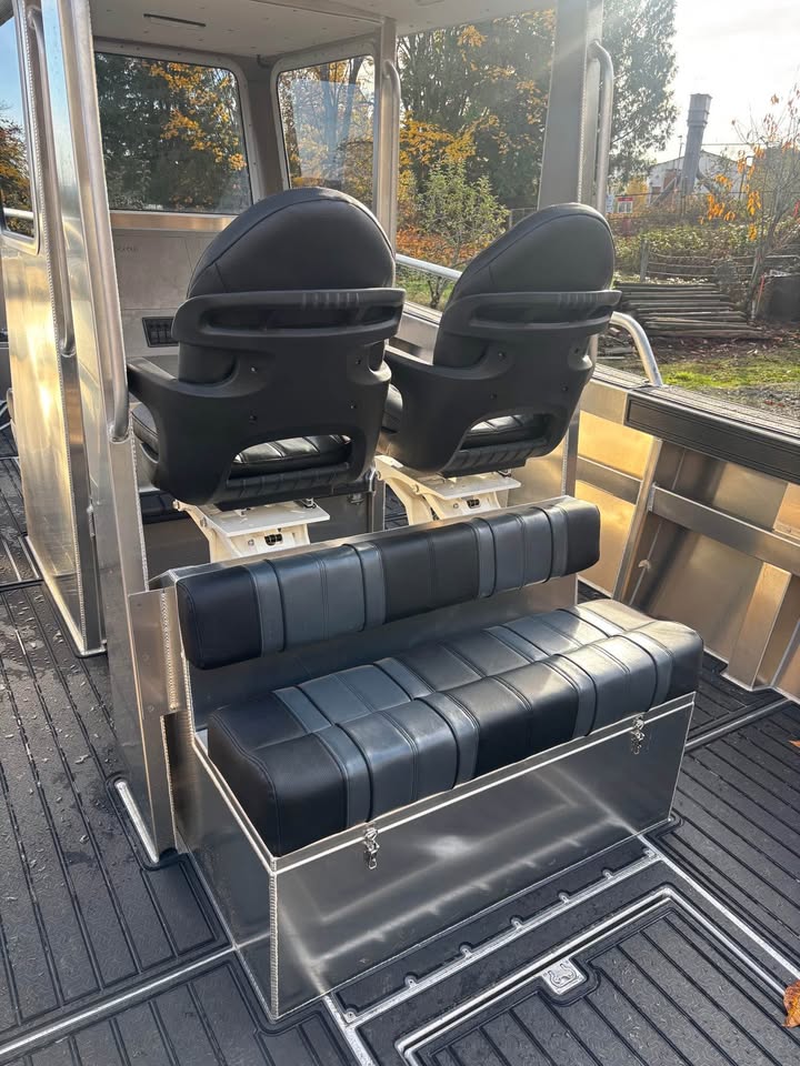 2024 Cooks Marine 27 Center Console