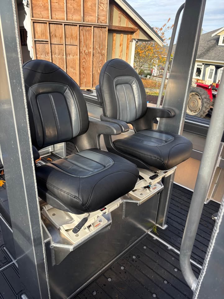 2024 Cooks Marine 27 Center Console