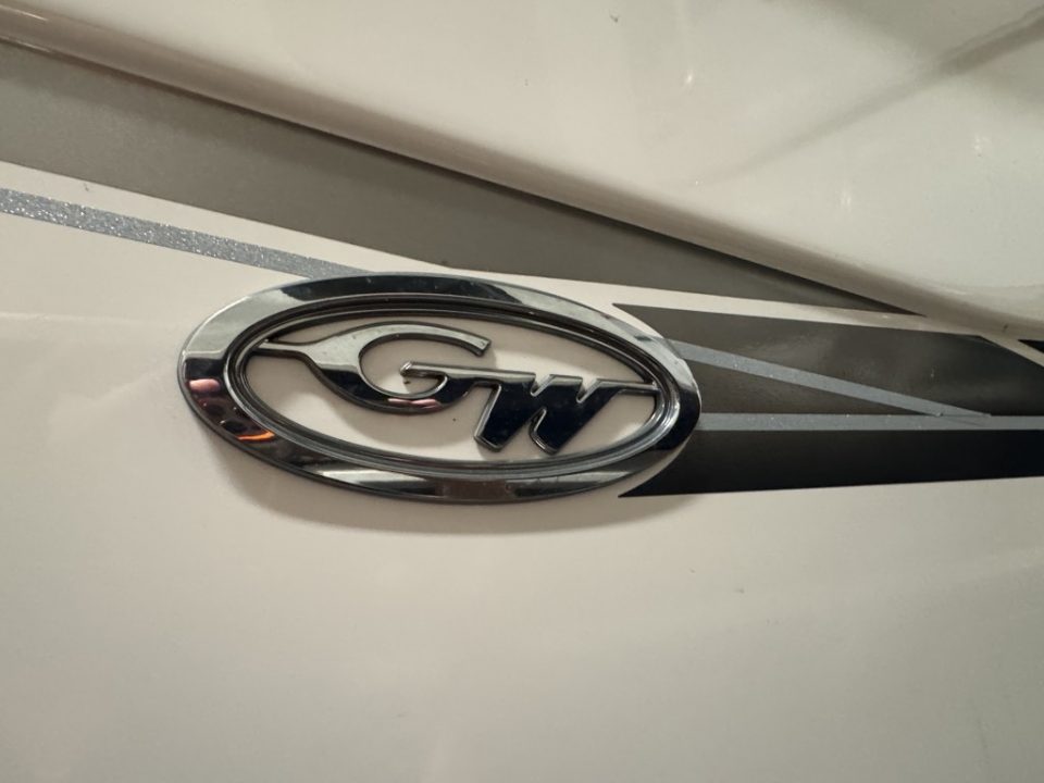 2019 Grady-White Marlin 300