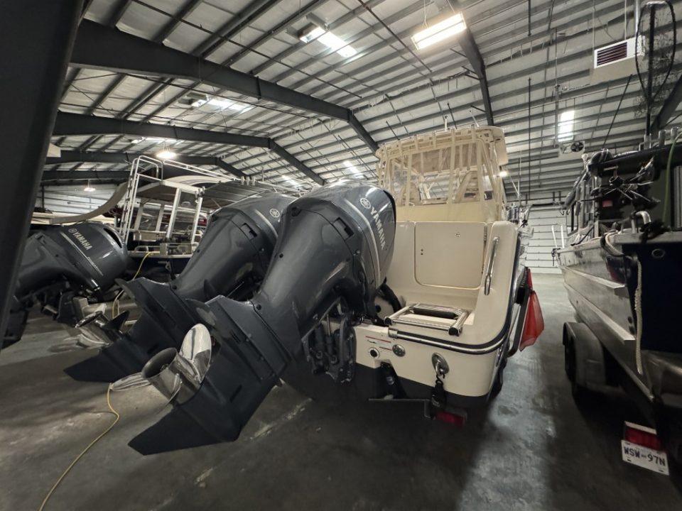 2019 Grady-White Marlin 300