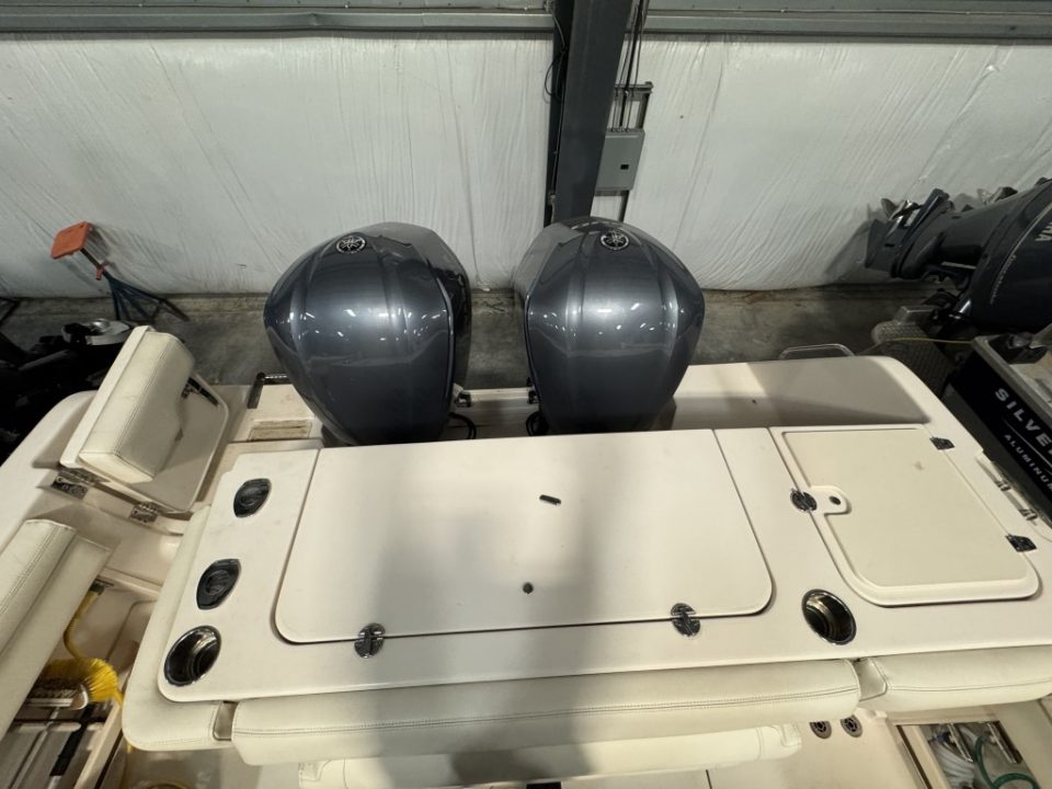 2019 Grady-White Marlin 300
