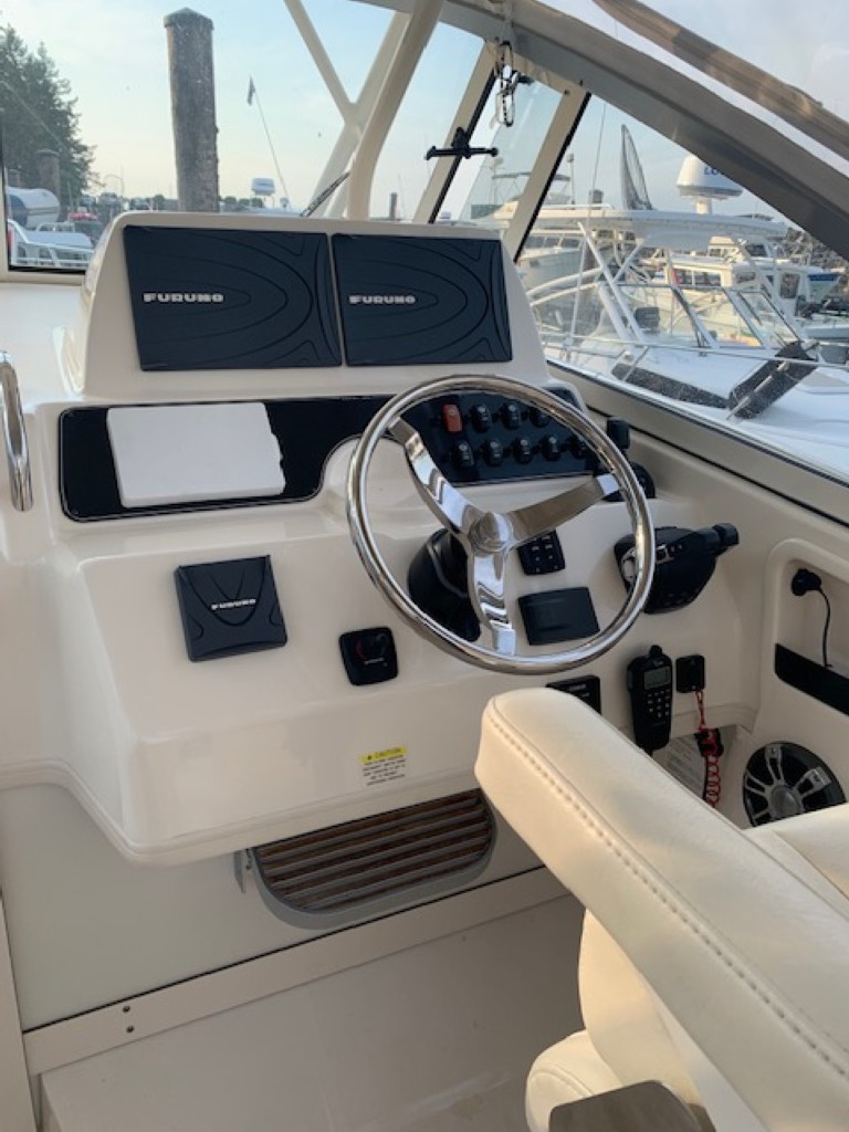 2019 Grady-White Marlin 300