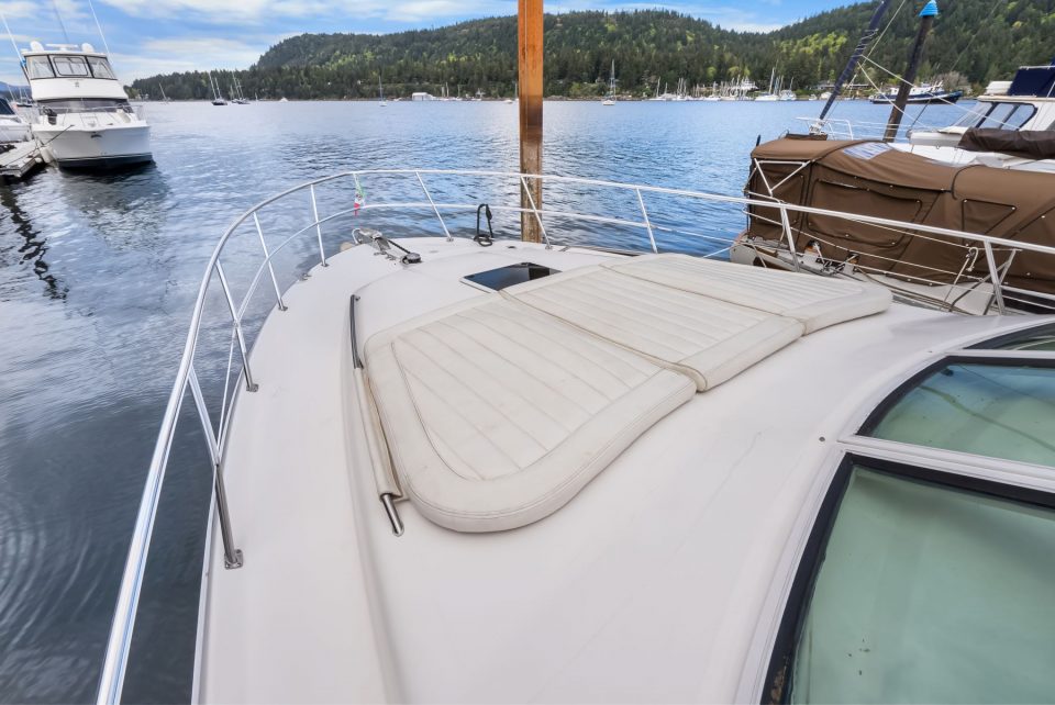1999 Sea Ray 400 Sedan Bridge