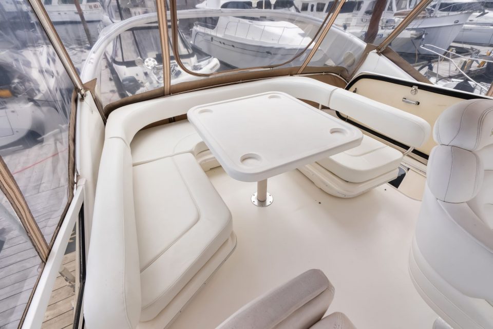 1999 Sea Ray 400 Sedan Bridge