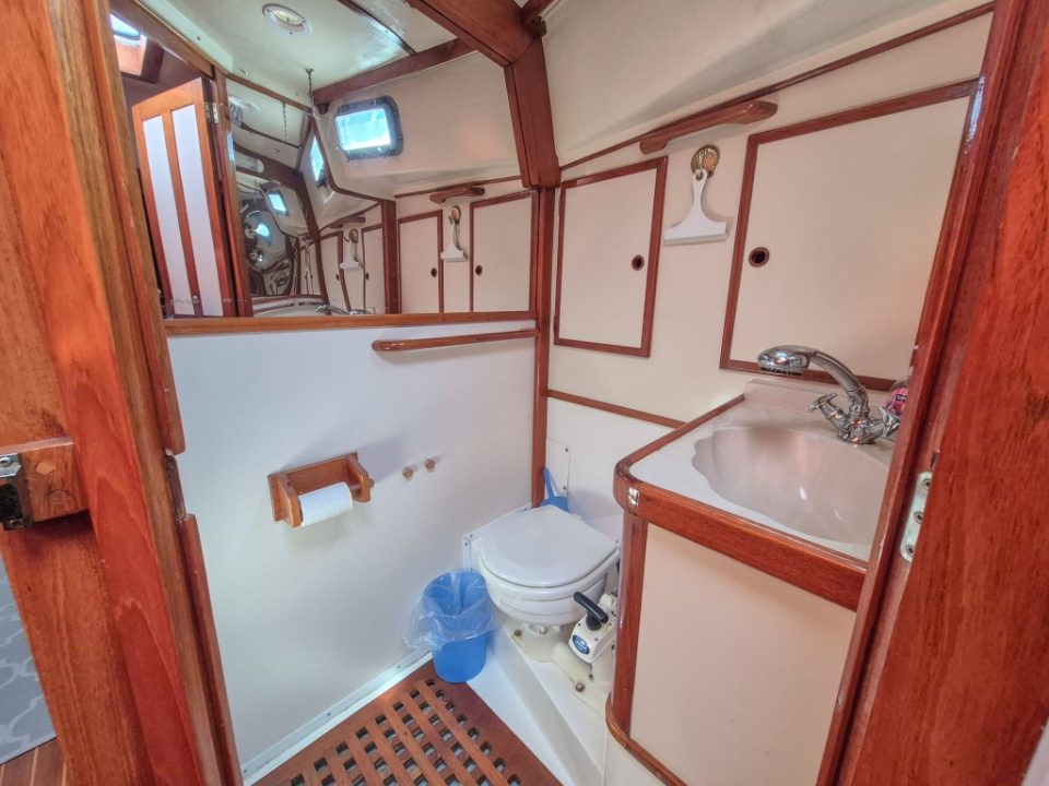 1973 Whitby 42