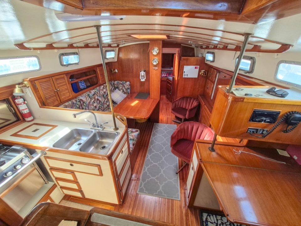 1973 Whitby 42
