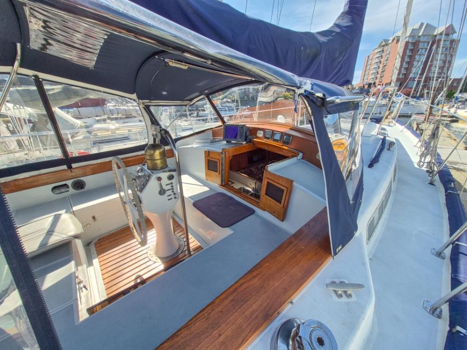 1973 Whitby 42