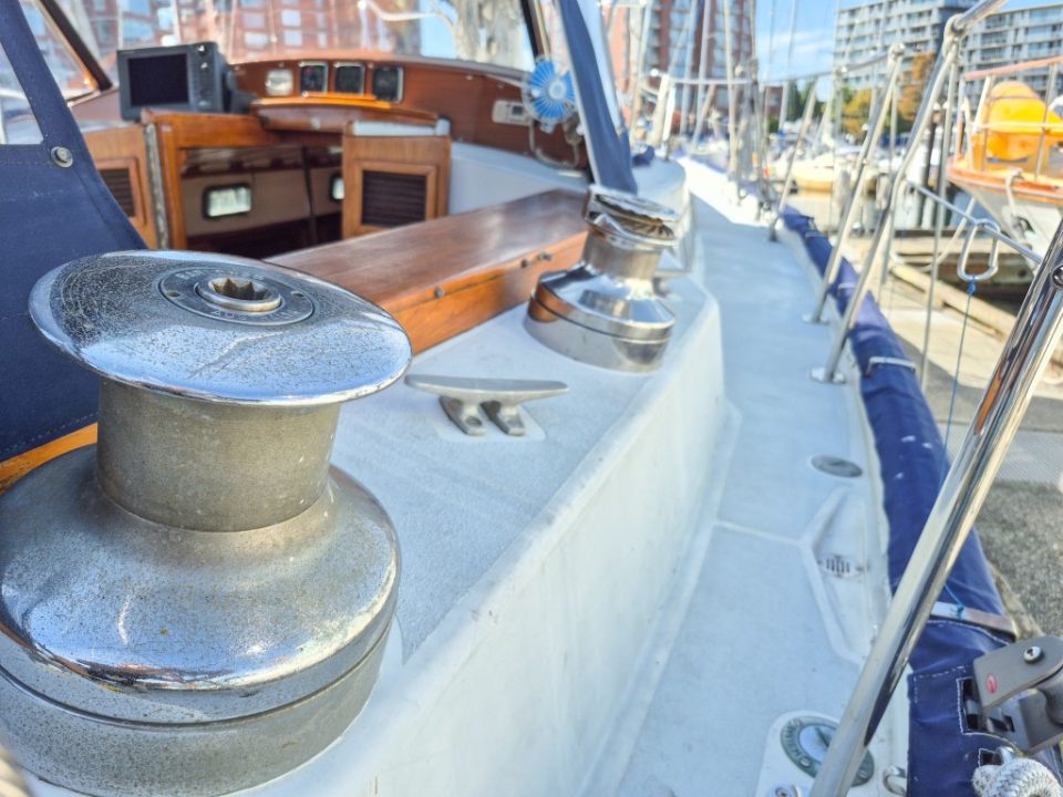 1973 Whitby 42