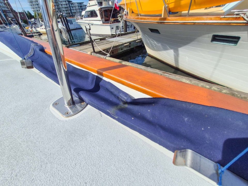 1973 Whitby 42