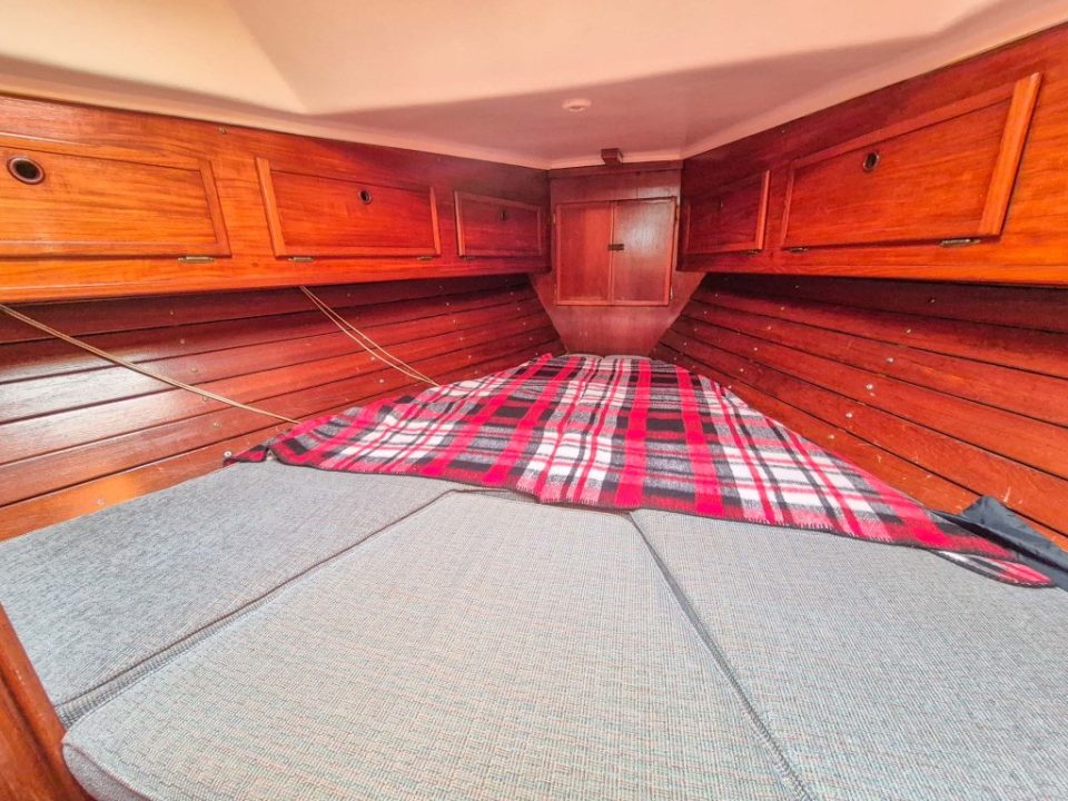 1973 Whitby 42