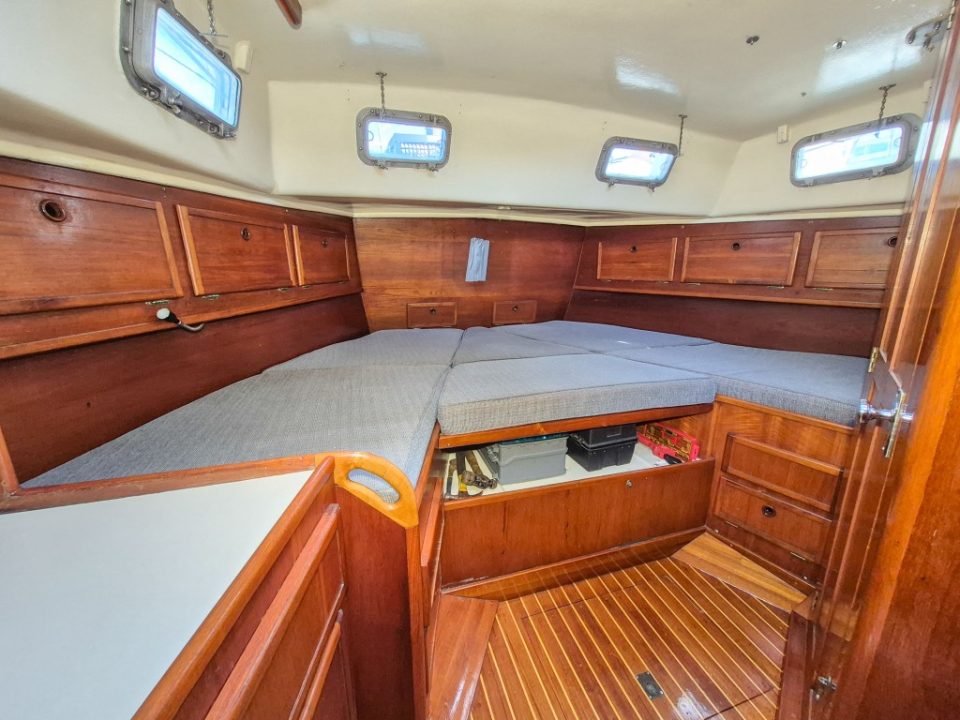 1973 Whitby 42